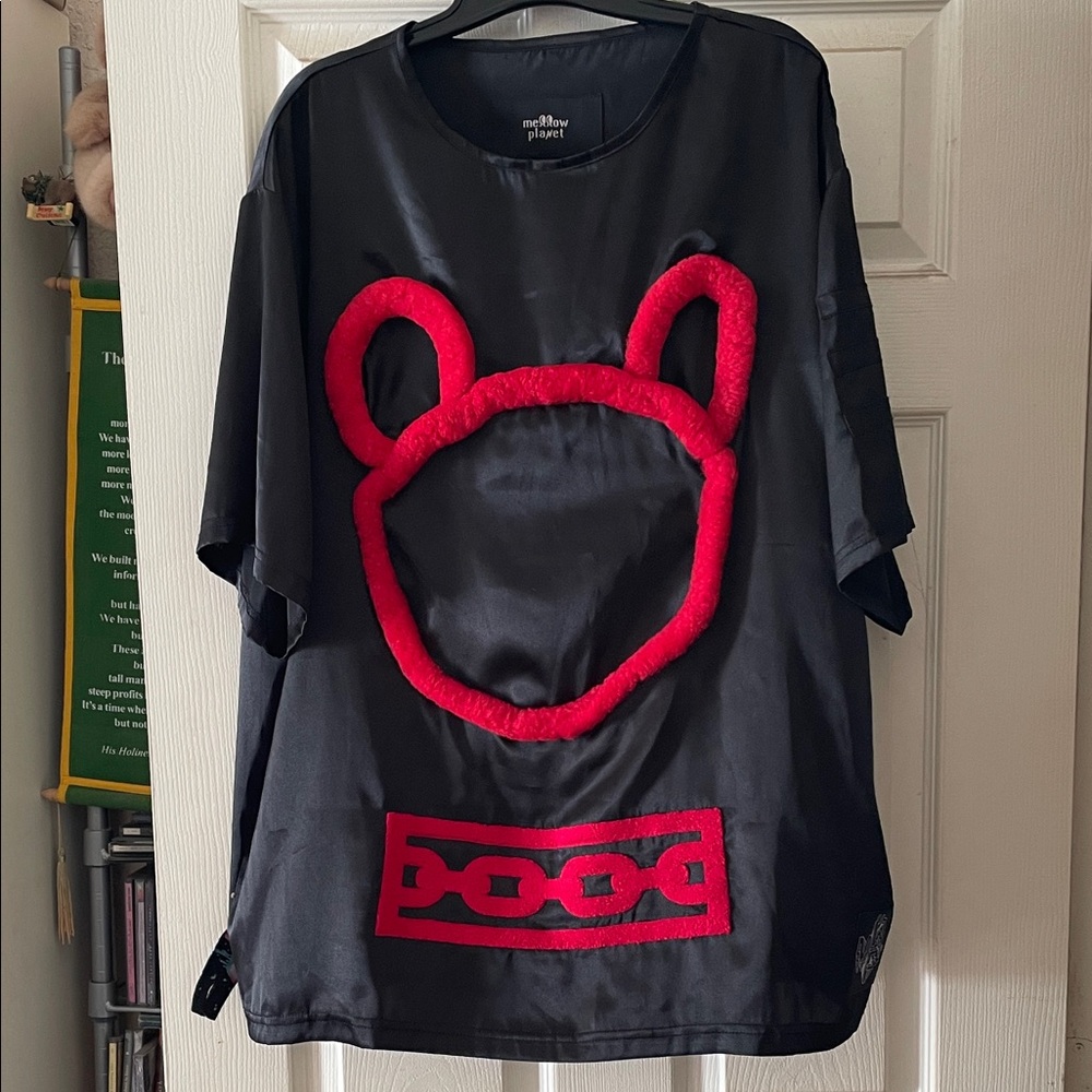 Black and Red Graphic Women's Tunic